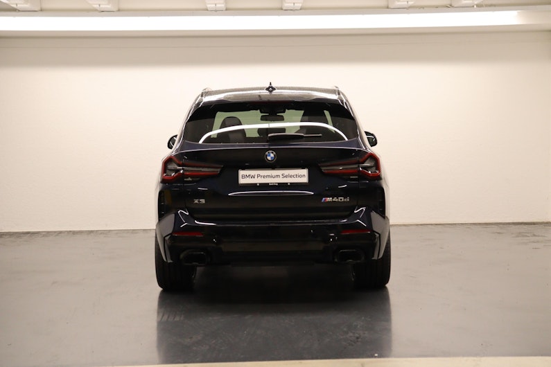 Vehicle image BMW X3