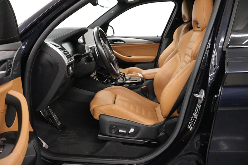 Vehicle image BMW X3