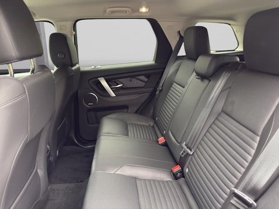 Vehicle image 13 Vehicle image 13