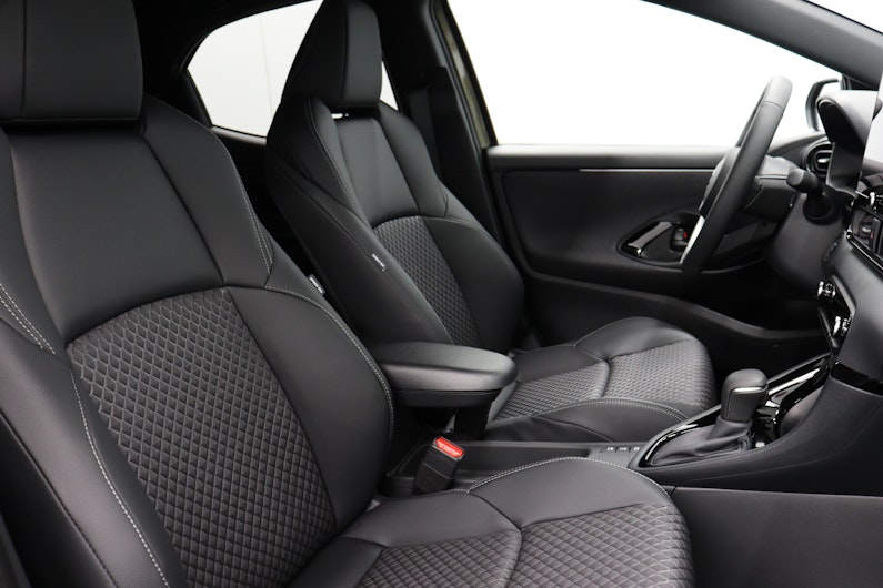 Vehicle image TOYOTA YARIS