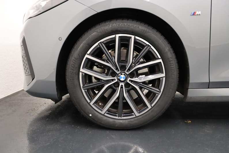 Vehicle image BMW 2 SERIES