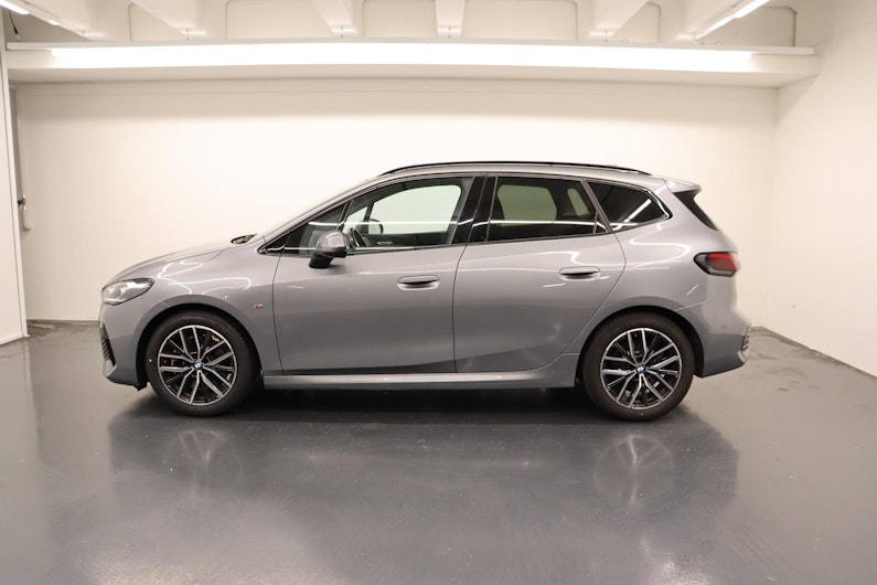 Vehicle image BMW 2 SERIES
