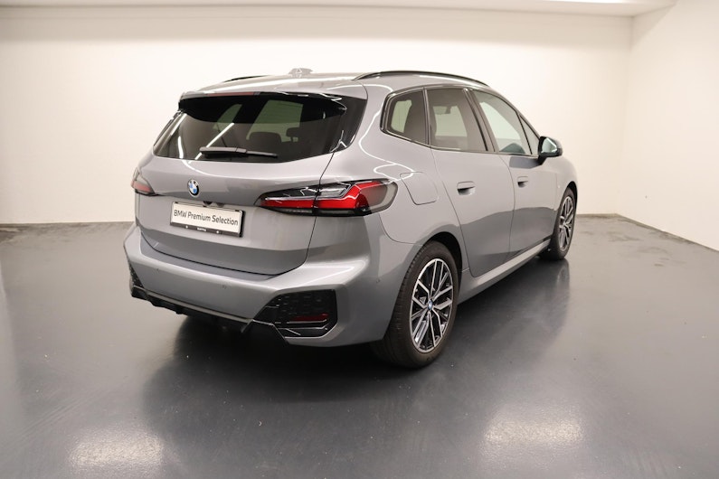 Vehicle image BMW 2 SERIES