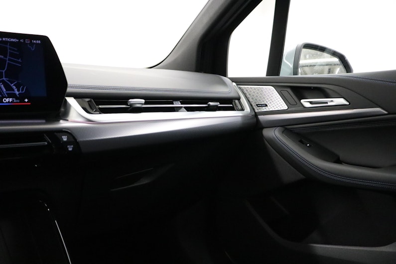 Vehicle image BMW 2 SERIES