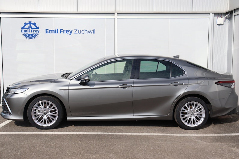 Vehicle image TOYOTA CAMRY