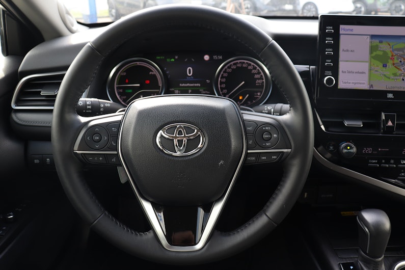 Vehicle image TOYOTA CAMRY