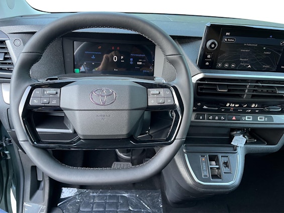 Vehicle image 6 Vehicle image 6