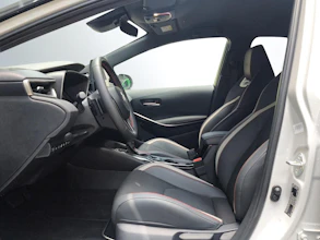 https://vehicle.imgix.net/4017473/30f546f6-595f-497c-8ff2-537f4611dd81.jpg
