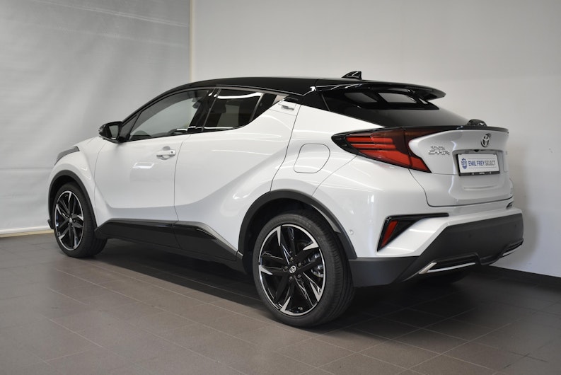 Vehicle image TOYOTA C-HR