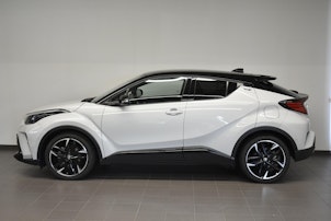 Vehicle image TOYOTA C-HR 2.0 VVTi HSD GR Sport