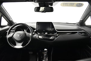 Vehicle image TOYOTA C-HR 2.0 VVTi HSD GR Sport