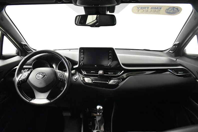 Vehicle image TOYOTA C-HR