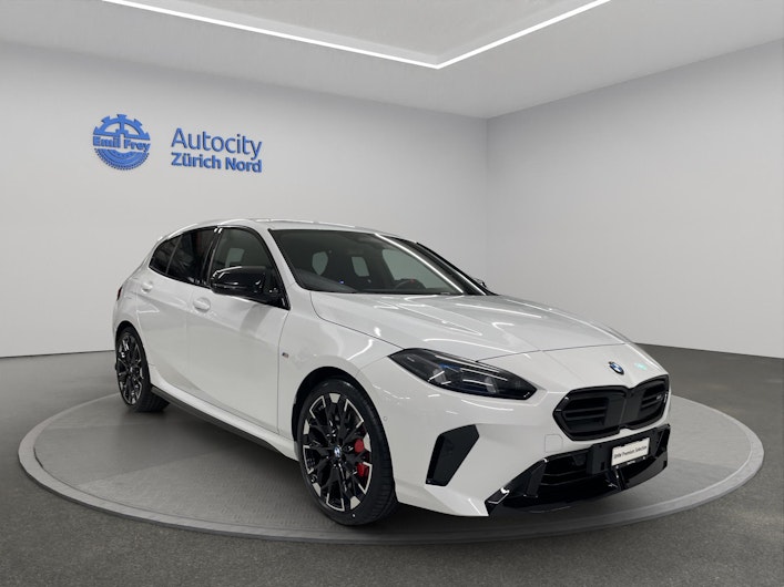 Vehicle image BMW 1 SERIES