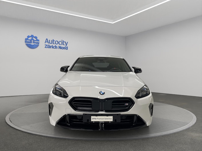 Vehicle image BMW 1 SERIES