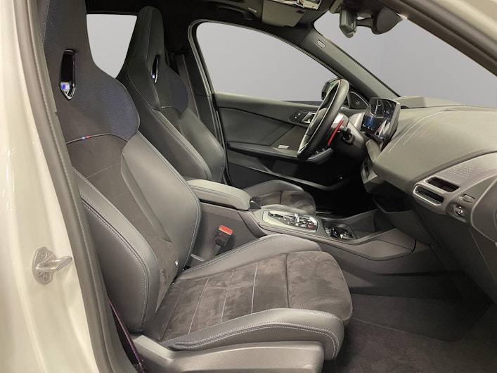 Vehicle image BMW 1 SERIES