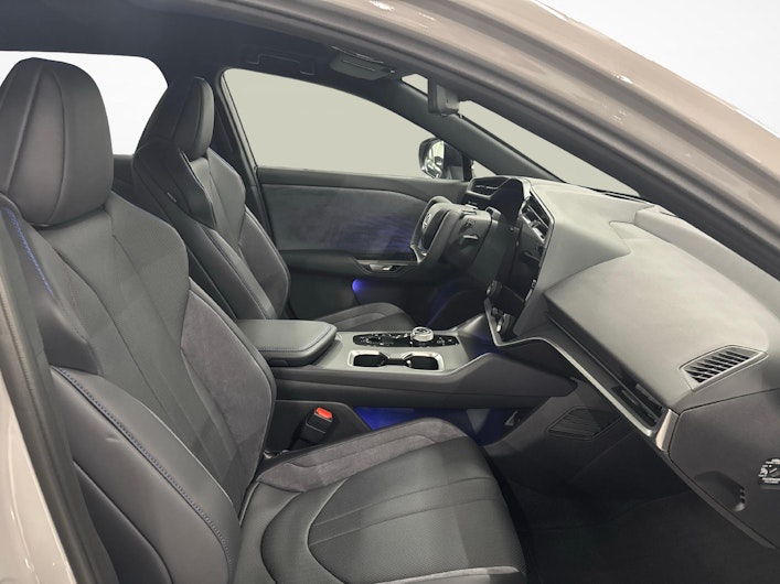 Vehicle image LEXUS RZ