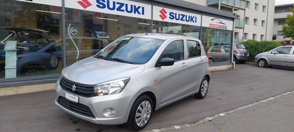 First vehicle image