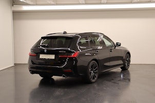 Vehicle image BMW 320e xDrive SAG Touring