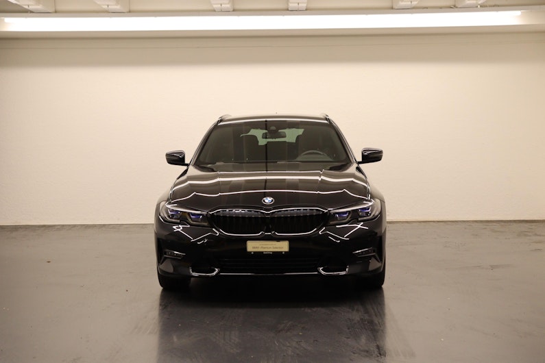 Vehicle image BMW 3 SERIES