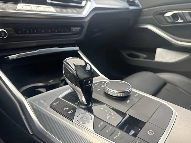 BMW 320e xDrive SAG Touring