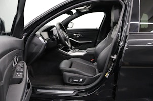 Vehicle image BMW 320e xDrive SAG Touring