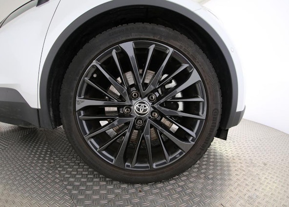 Vehicle image 10 Vehicle image 10