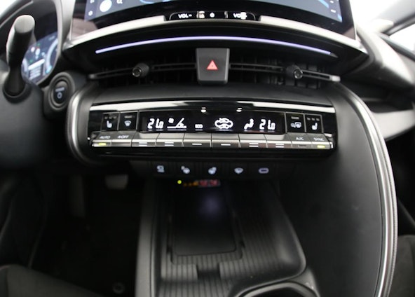 Vehicle image 7 Vehicle image 7