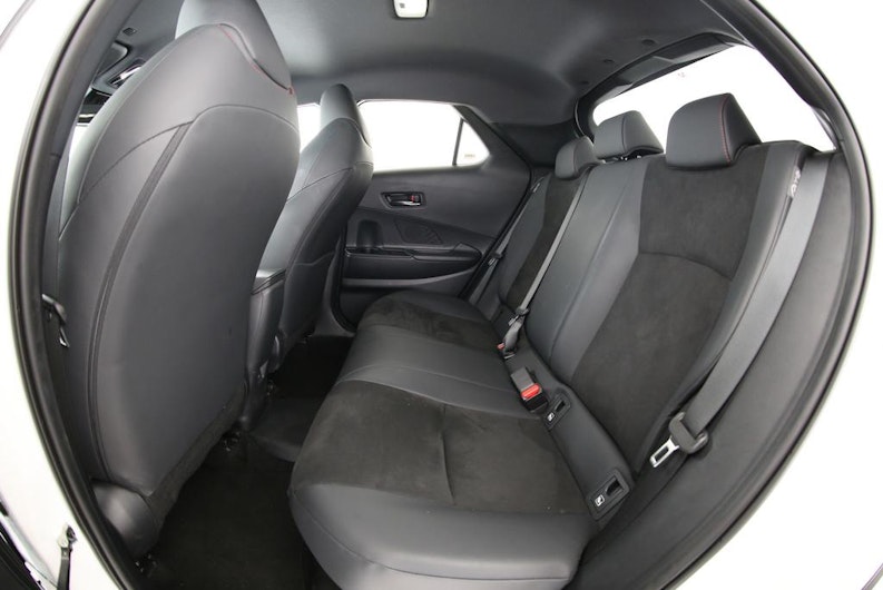 Vehicle image TOYOTA C-HR