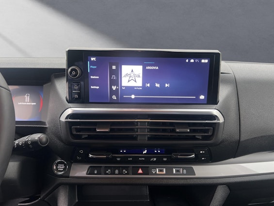 Vehicle image 5 Vehicle image 5