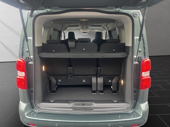 Vehicle image 10 Vehicle image 10