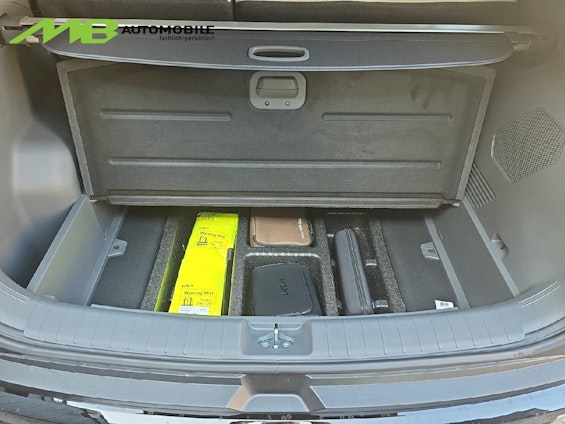 Vehicle image 7 Vehicle image 7