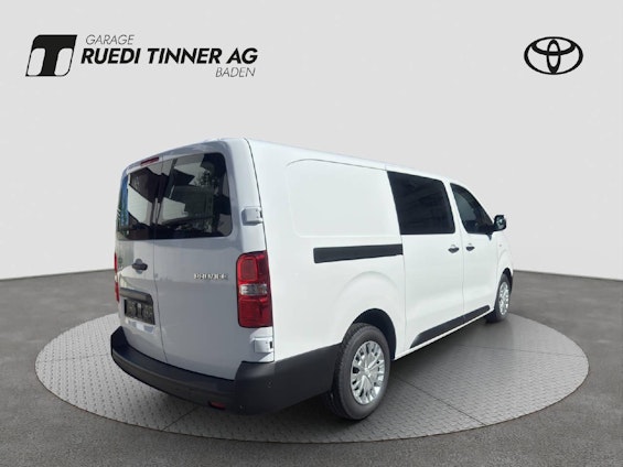 Vehicle image 4 Vehicle image 4