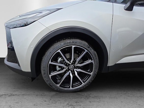 Vehicle image 8 Vehicle image 8