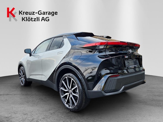 Vehicle image 4 Vehicle image 4