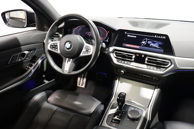 Vehicle image BMW 3 SERIES