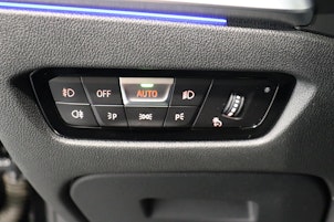 Vehicle image BMW 320d xDrive SAG Touring