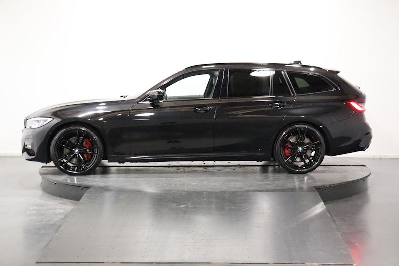 Vehicle image BMW 3 SERIES