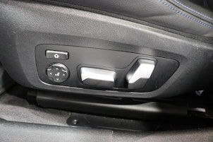 Vehicle image BMW 320d xDrive SAG Touring