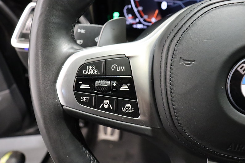 Vehicle image BMW 3 SERIES