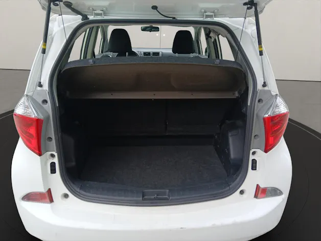 Toyota Verso-S 1.33 VVT-i Linea Luna