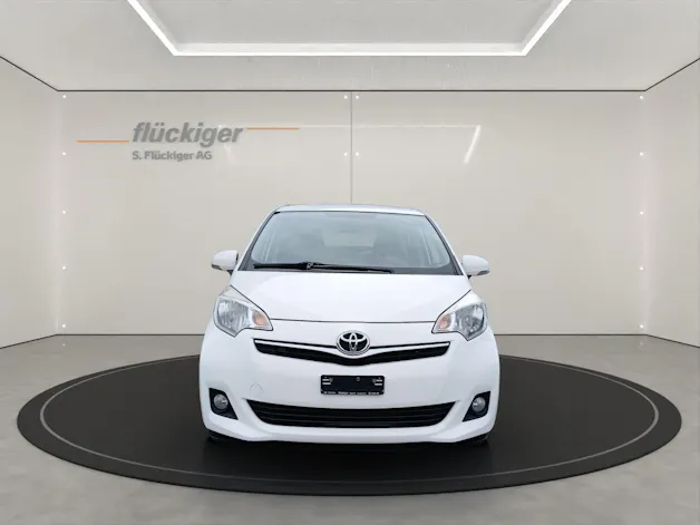 Toyota Verso-S 1.33 VVT-i Linea Luna