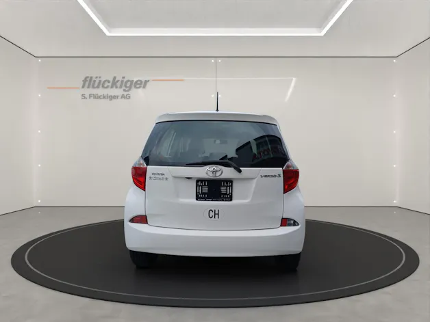 Toyota Verso-S 1.33 VVT-i Linea Luna