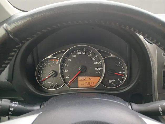Toyota Verso-S 1.33 VVT-i Linea Luna