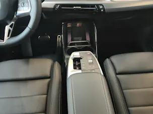 BMW 230e xDrive paddles Active Tourer