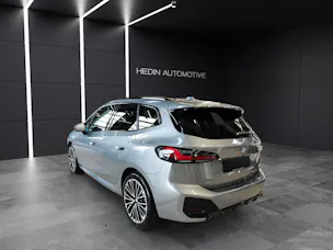 BMW 230e xDrive paddles Active Tourer