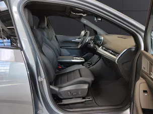 BMW 230e xDrive paddles Active Tourer