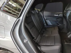 BMW 230e xDrive paddles Active Tourer