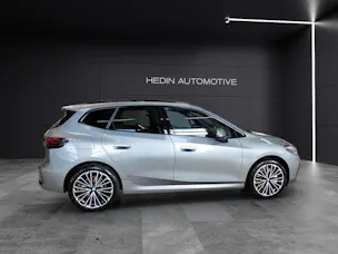 BMW 230e xDrive paddles Active Tourer