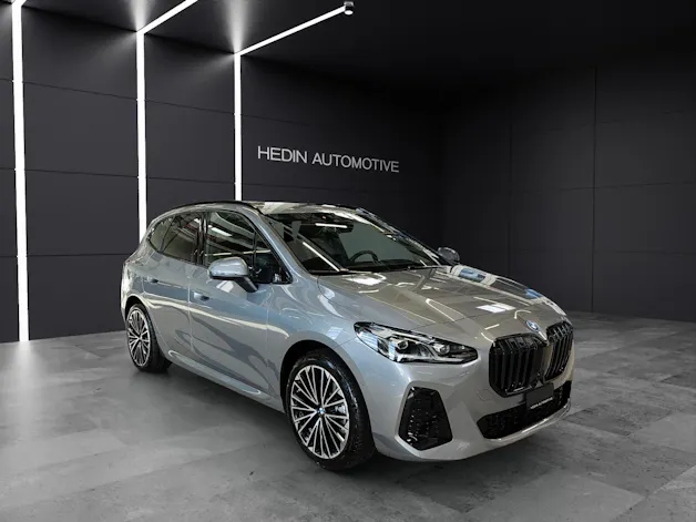 BMW 230e xDrive paddles Active Tourer