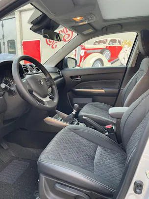 Suzuki Vitara 1.4 T Compact Top Hybrid 4x4